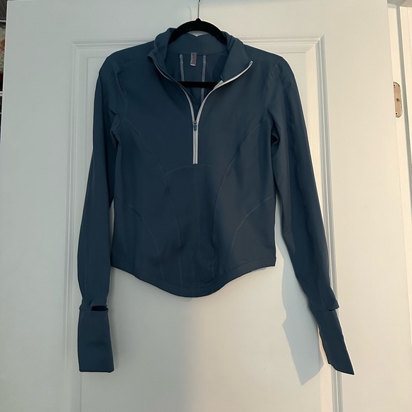 Free People FP Movement You’re a Peach Outer Layer Blue Half-Zip Pullover - Picture 3 of 5
